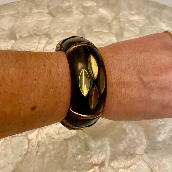 Vintage Bohemian Unique Horn and Hammered Metal Wide Bangle Bracelet - Picture 2 of 6